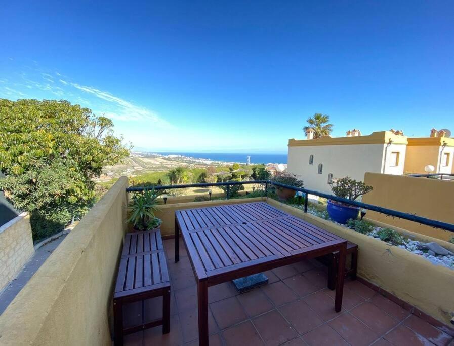 3 Bedroom Home With Amazing Views & Outdoor Spaces Manilva Dış mekan fotoğraf