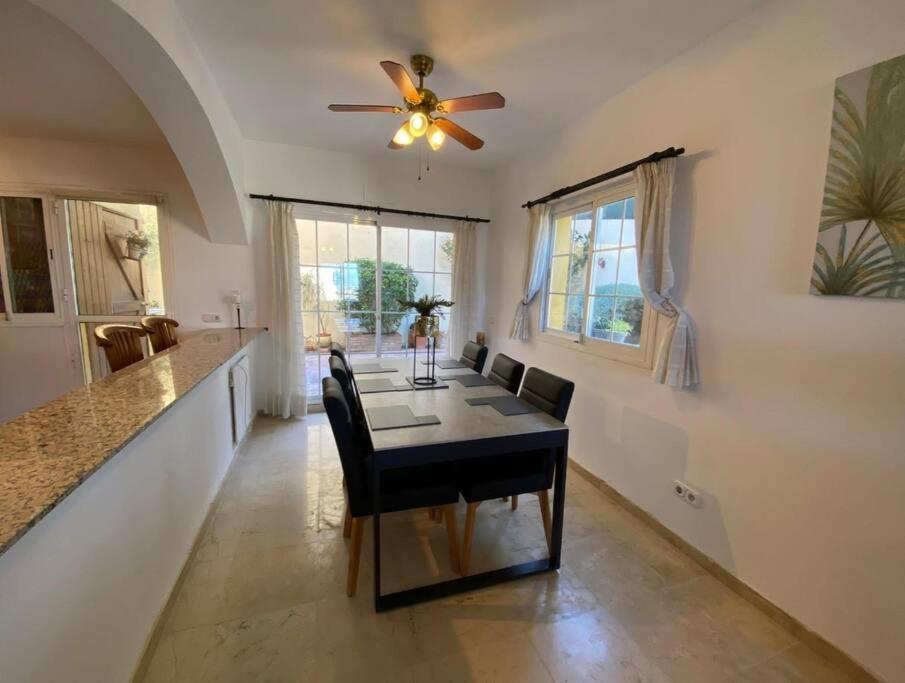 3 Bedroom Home With Amazing Views & Outdoor Spaces Manilva Dış mekan fotoğraf